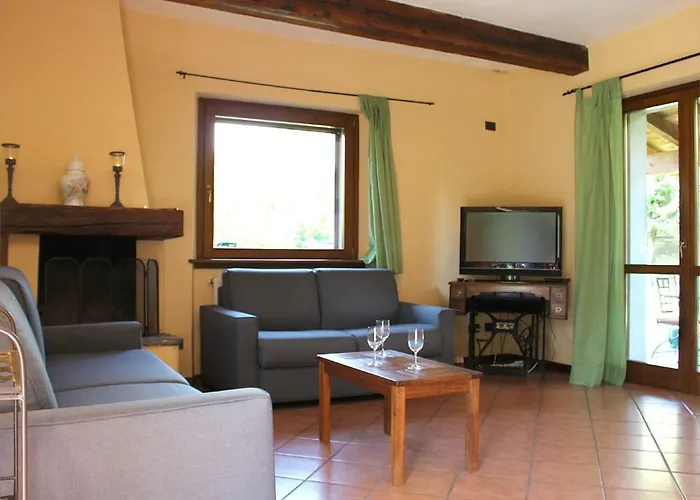 Erica Con Piscina Privata Sul Di Tatil Evi Colico