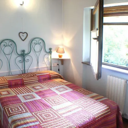 Erica Con Piscina Privata Sul Di Colico