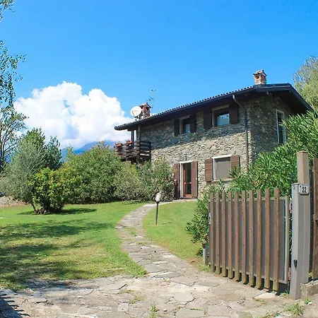 Nyaraló Erica Con Piscina Privata Sul Di *