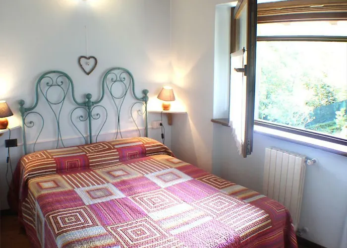 Erica Con Piscina Privata Sul Di 콜리코