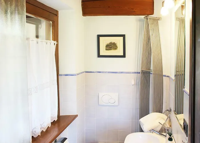 Erica Con Piscina Privata Sul Di 콜리코