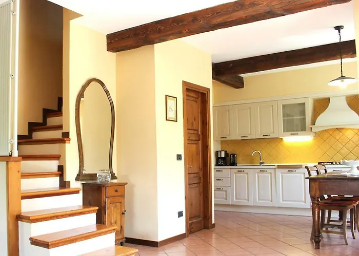 Erica Con Piscina Privata Sul Di 콜리코